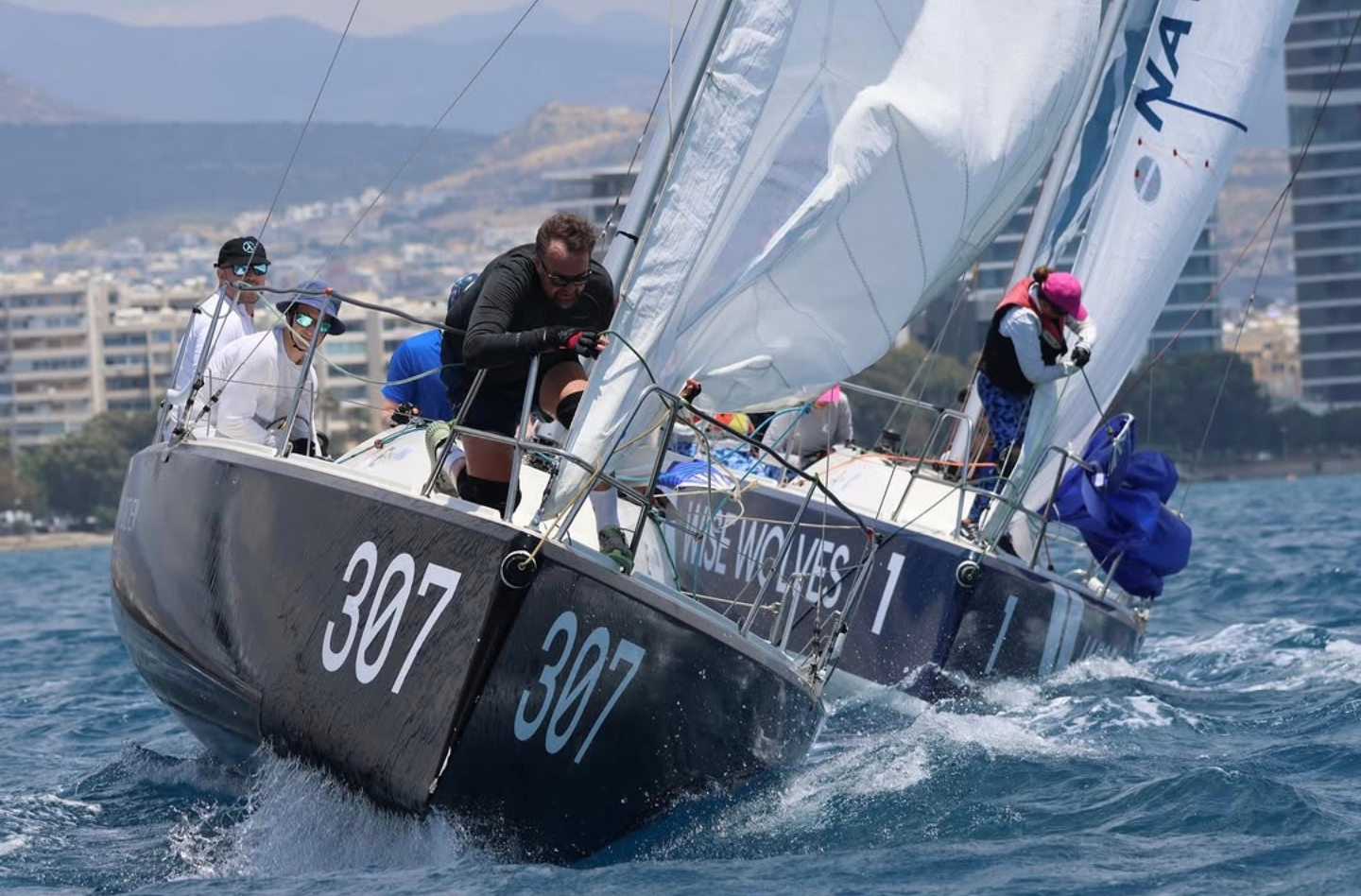 New CISC crew sharing a moment on deck during Beginners Day